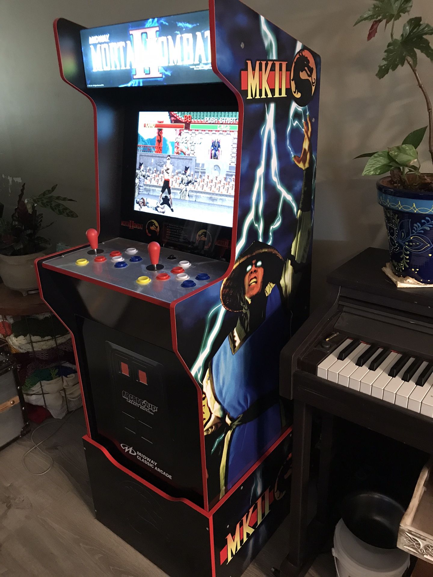 12 Game Arcade1Up Mortal Kombat Home Arcade with Riser