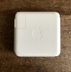 NEW Apple 61W USB-C Power Adapter