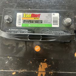 EverStart Maxx Lead Acid Automotive Battery, Group Size 24 12 Volt, 700 CCA