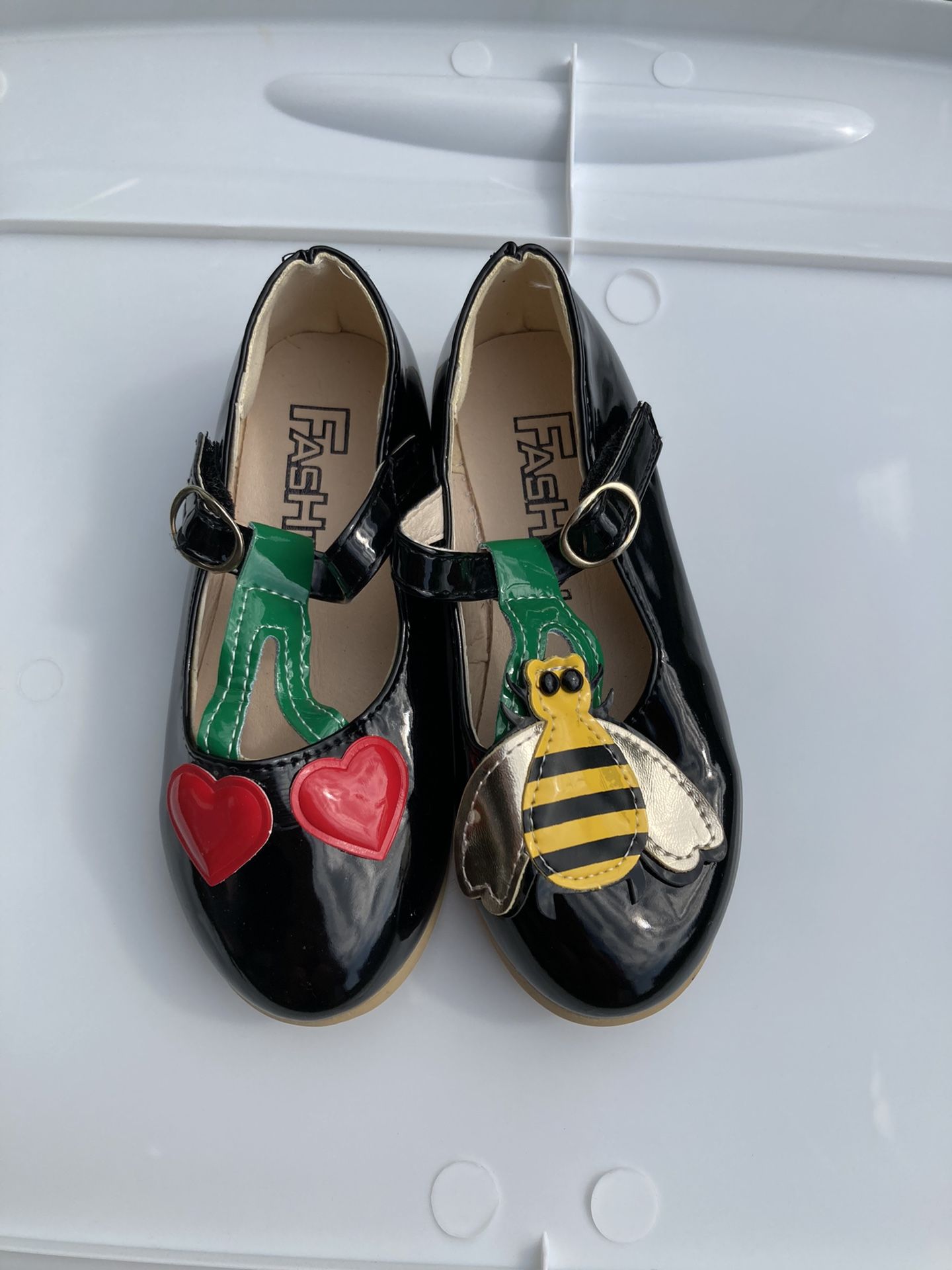New Bee & flower dress shoes black size 10