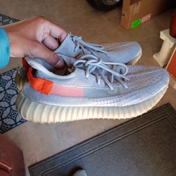 Adidas Yeezy 350 V2 Tail Lights (Exclusive Europe Release)