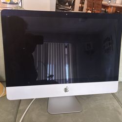 Apple iMac (21.5-inch, 2017) with a 2.3GHz dual-core Intel Core i5