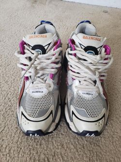 Balenciaga runners