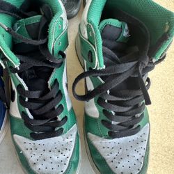 Green Black Nike 