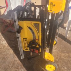 Dewalt 15 Amp Corded 10" Job Site Table Saw W/ Rolling Stand!!!