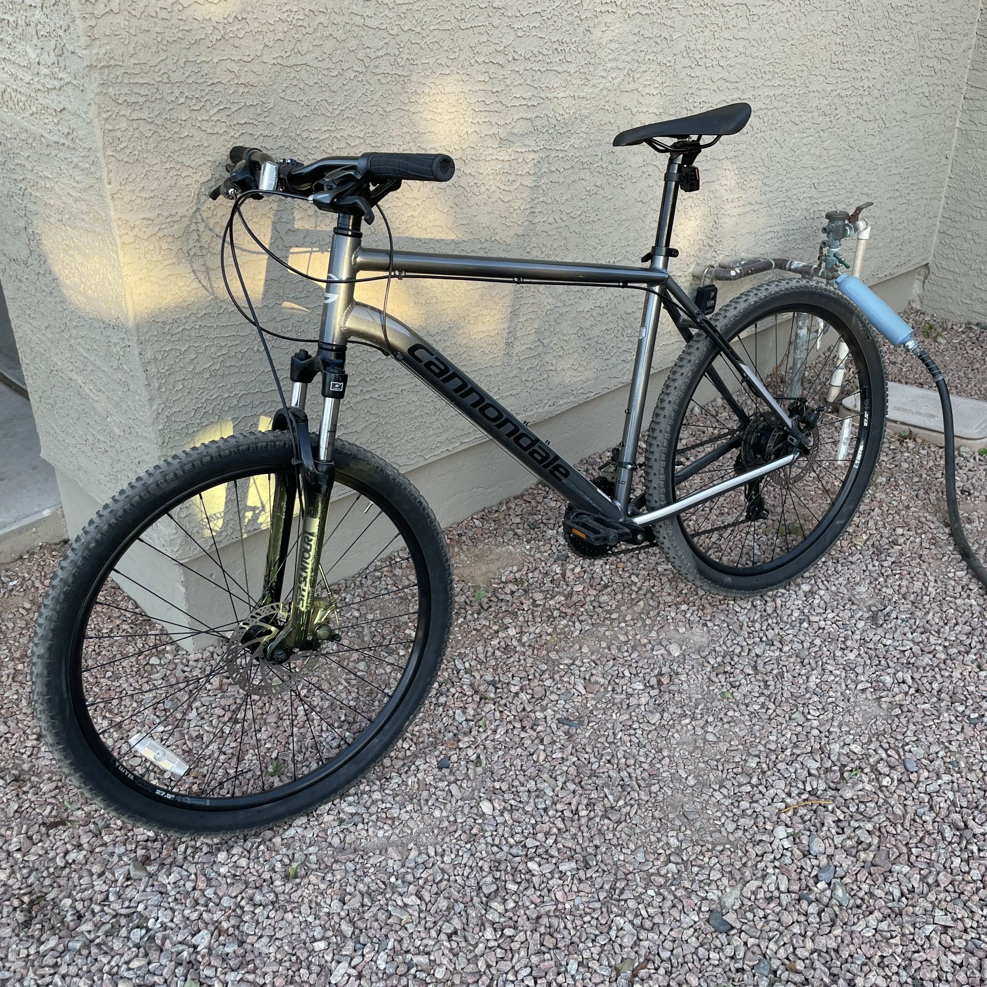 gevangenis Wrijven Schijn 2019 Cannondale Catalyst 3 27.5” XL Mountain Bike for Sale in Avondale, AZ  - OfferUp