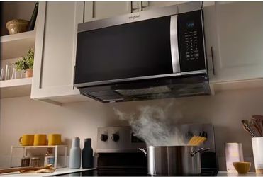 Whirlpool 30-in Over-the-Range Microwave [Black] *NEW*