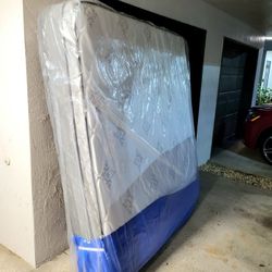 NEW QUEEN PILLOW TOP MATTRESS AND BOX SPRING -- Also Available In All Sizes.