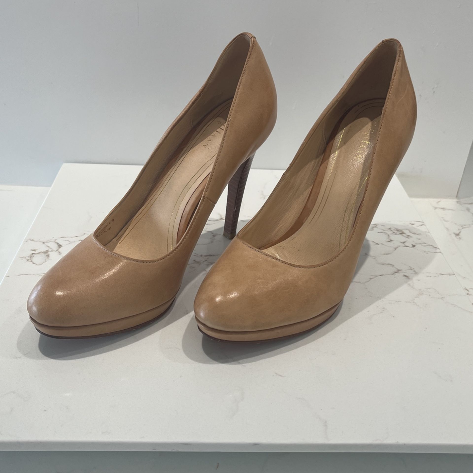 Beige Cole Haan 4” Heels With Nike Air Soles Size 8.5
