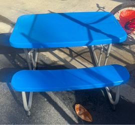Kids table