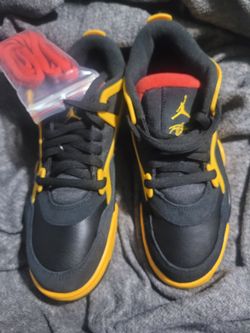 Air Jordan 4 RM The "Bruce Lee" Colorway - NO BOX