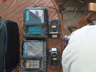 Makita DC 18RC CHARGERS WITH BATTERIES