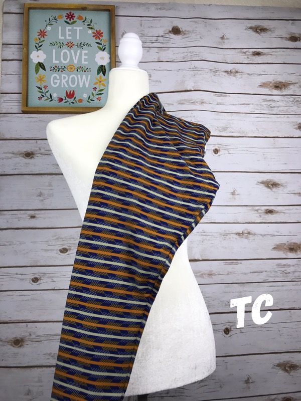 New Super Soft LULAROE Leggings in TC size.