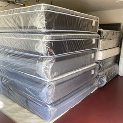 Brand New King Size Mattress 14” Pillow Top, Premium Comfort at the Best Price, Same Day Delivery Available, Call or Message Us Today
