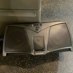 I-pod / Aux Boombox 