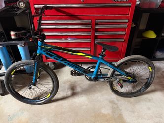 Chase Element Pro XL complete bike