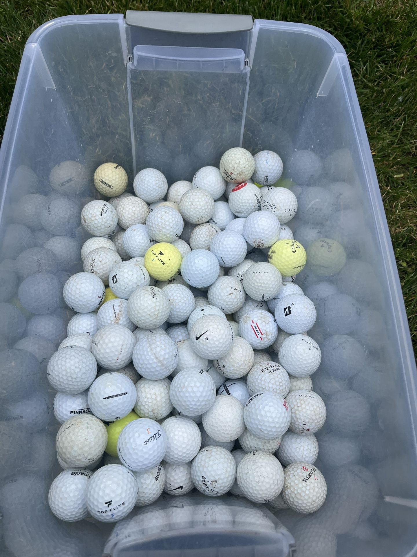 100 used golf balls