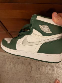 Air Jordon ones size 12.5. Barley used.