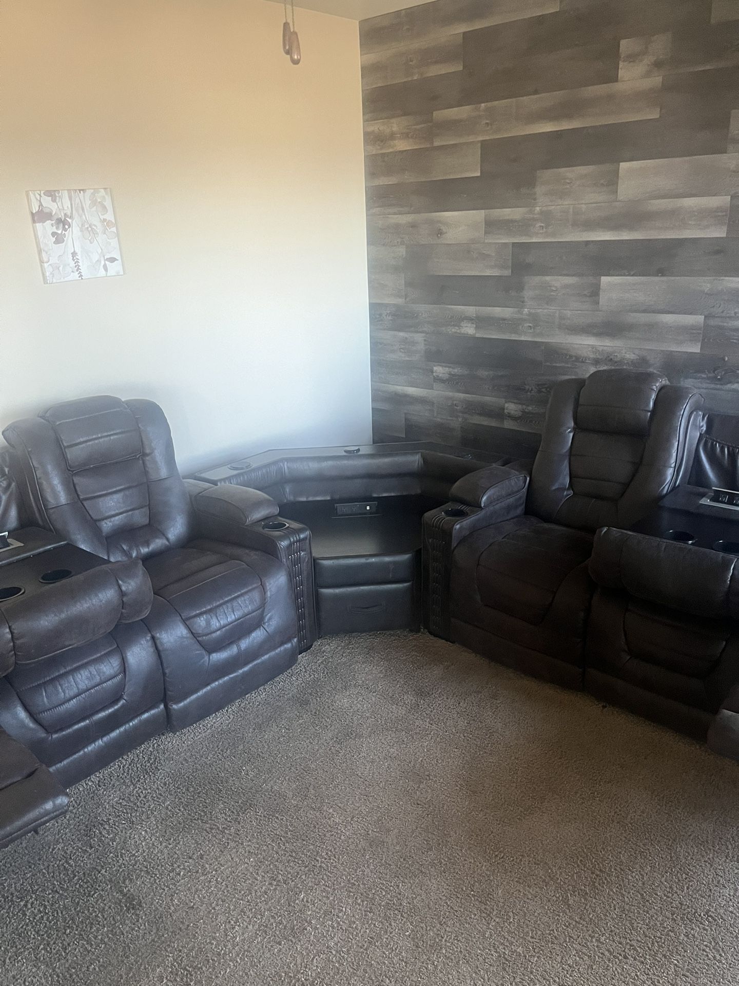 Leather Recliner Sofas