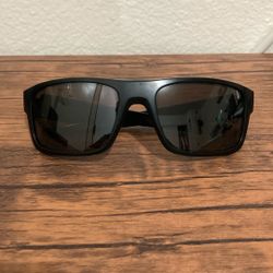 Oakley Drop Point SunGlasses Send Offers
