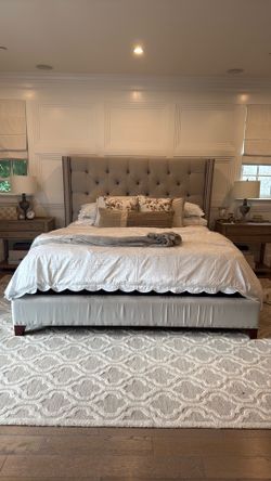 King sized tufted pottery barn bed