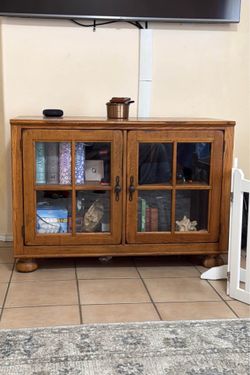 Entertainment center hardwood