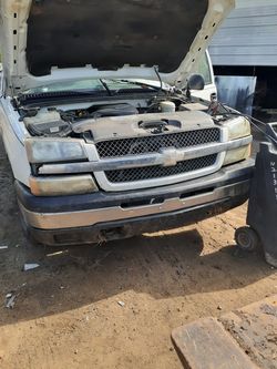 2003 Chevy Motor 5.3 Automatica 2WD for parts only