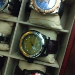 $1000.00 Wort Of INVICTA  DIVER Watches (5) For Sale Or Trade. 