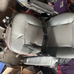 STREAMER MOBILITY CHAIR NEW LIKE $450 OBO