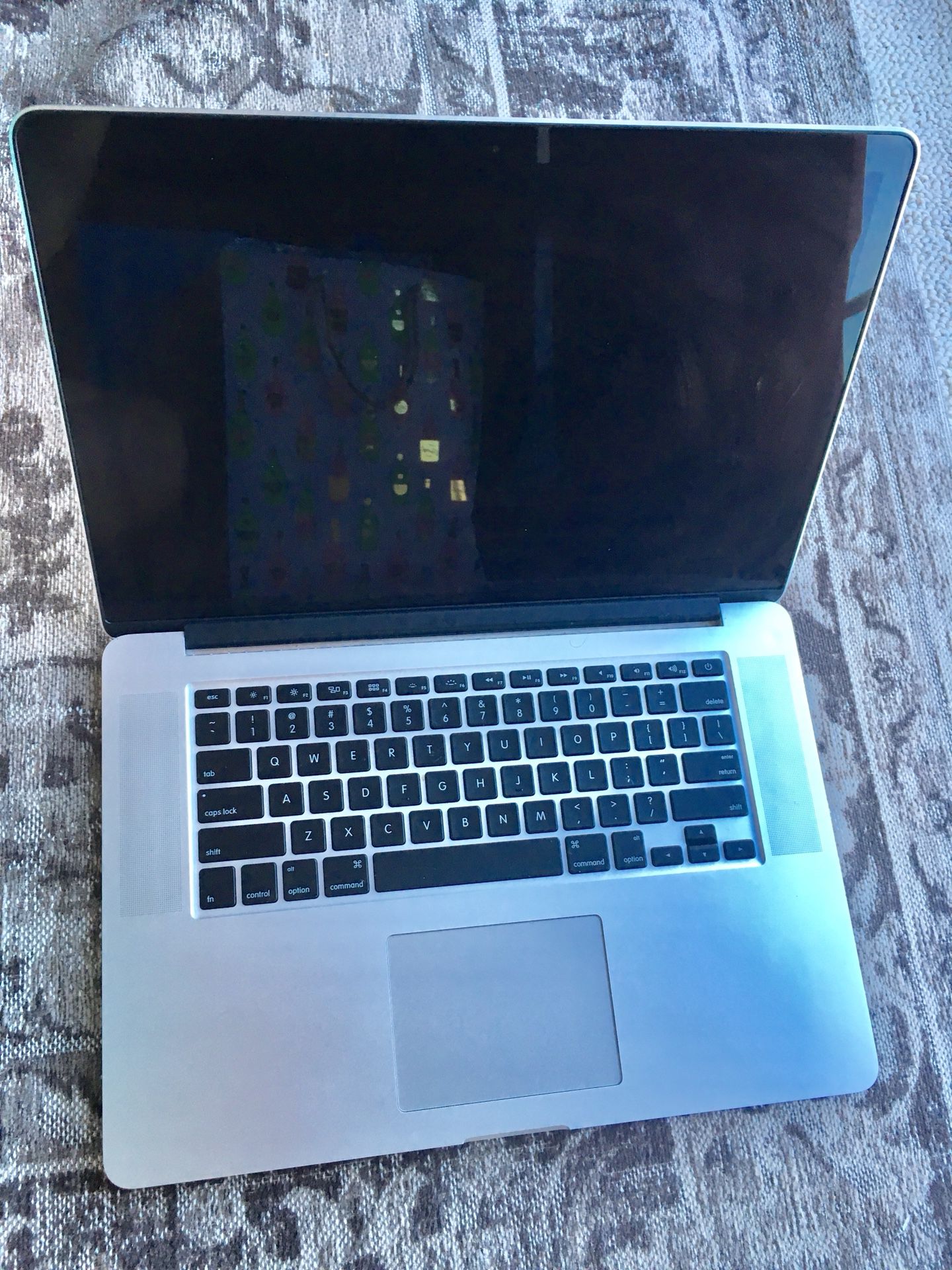 Apple MacBook Pro 15" laptop - Retina
