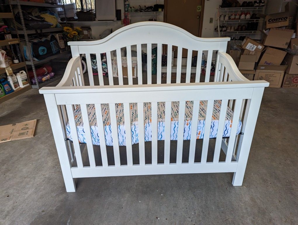 DaVinci Jayden 4-in-1 Convertible Crib - White