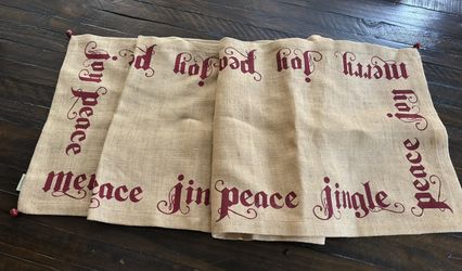 New Pottery barn Jingle Bell Burlap Table Runner