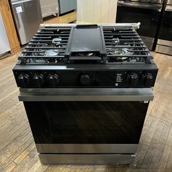Samsung Bespoke Slide-in GAS Range - We Finance🔥