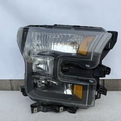 2015 2016 2017 Ford F150 F-150 Headlight Headlamp  Right Passenger Side RH Halogen (black Housing OEM ORIGINAL USED)