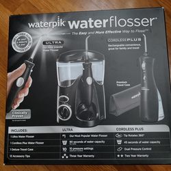 Two water floosers, corded and cordless