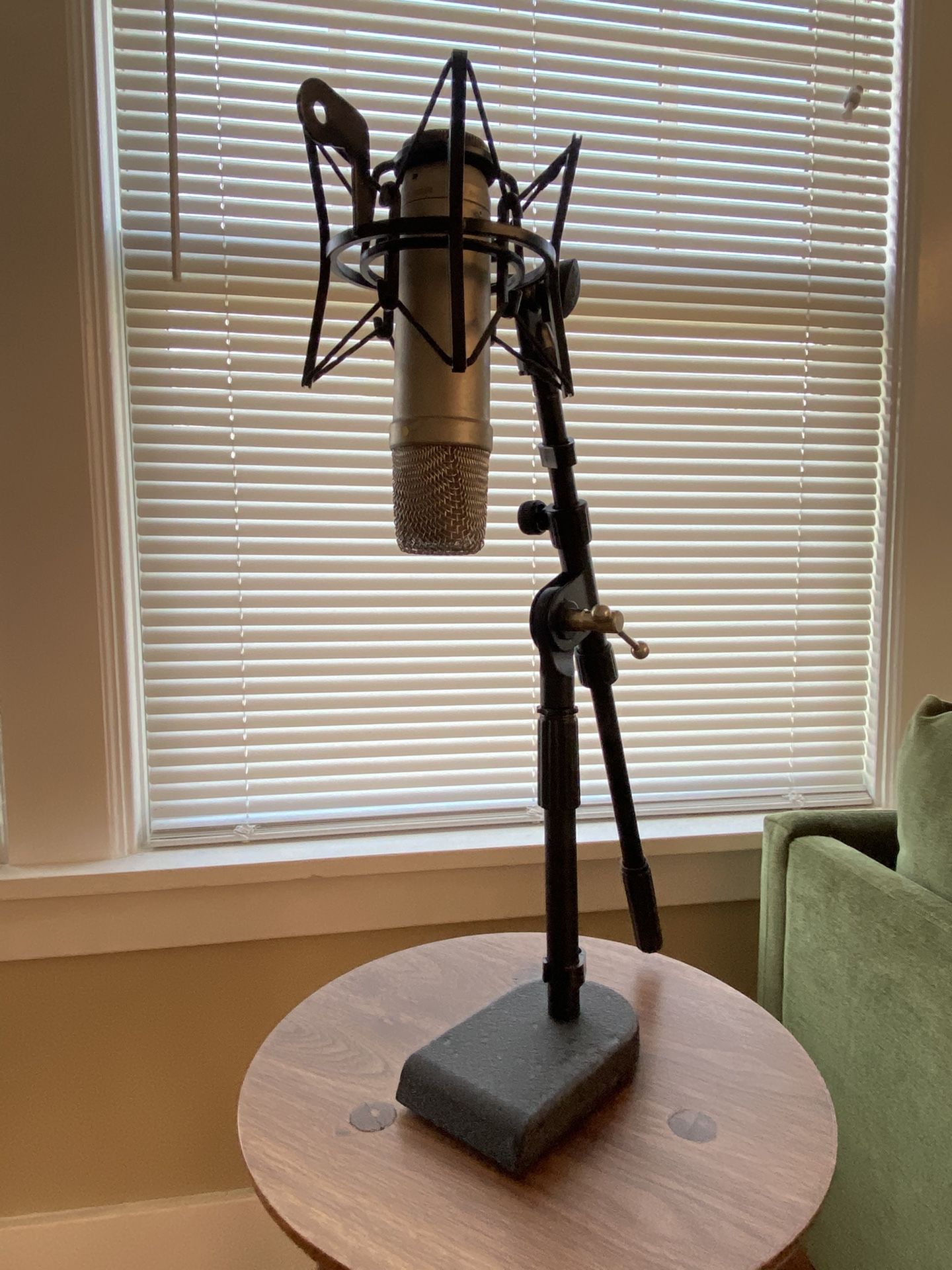 Rode NT1A Microphone & Mic Stand for Sale in Seattle, WA OfferUp