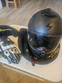 Scorpion EXO Carbon Fiber Full-Face Motorcycle Helmet