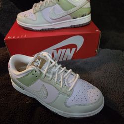 Dunks Sz 7W 