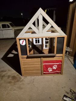 Wooden Kids Outdoor Playhouse