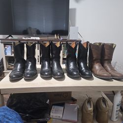 4 Pairs Of 10 1/2 Boots In Chandler 