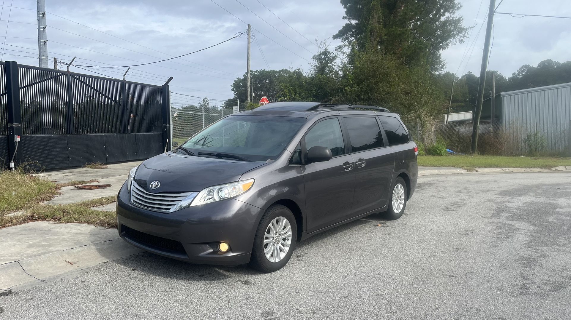 2012 Toyota Sienna