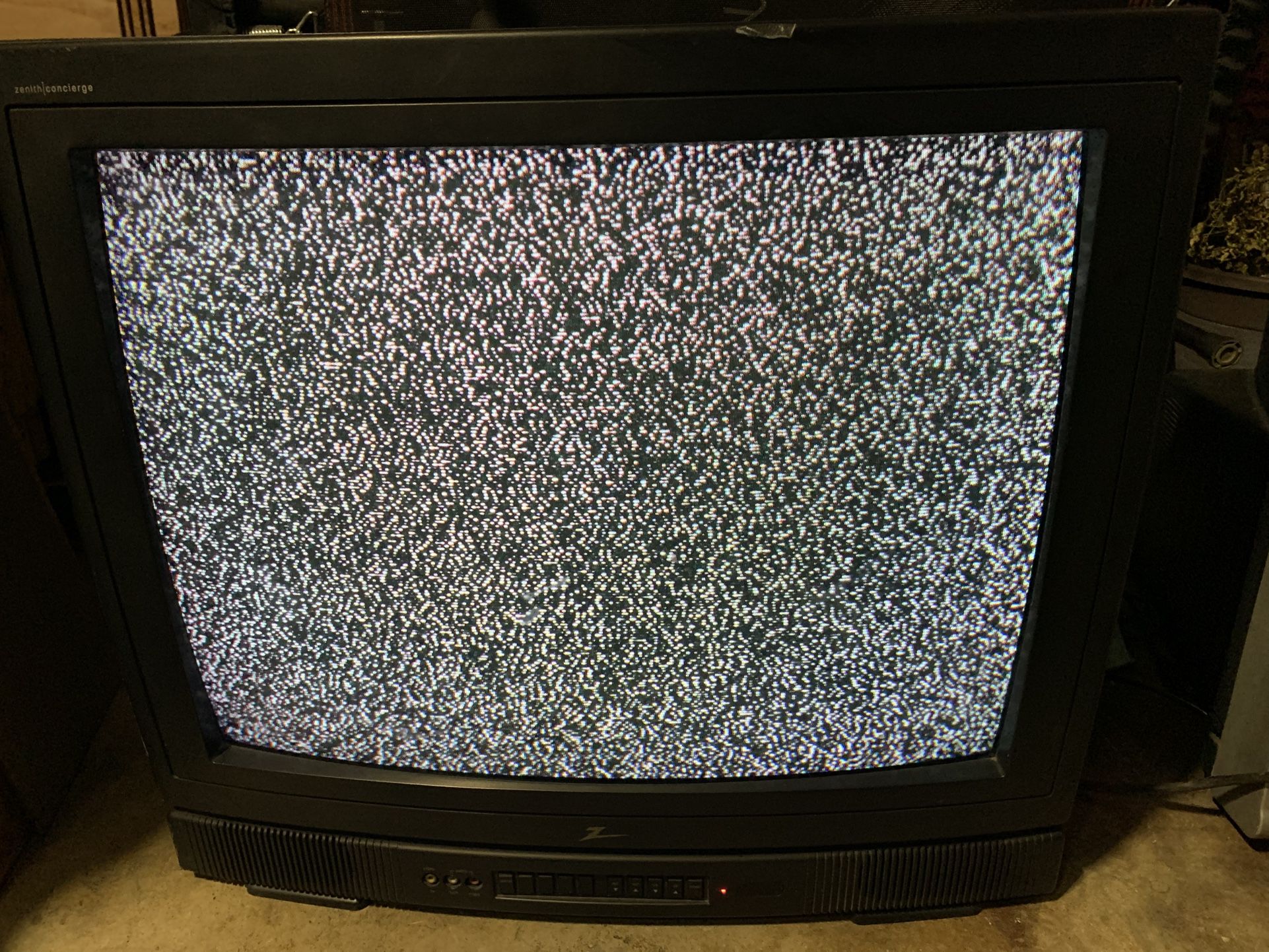 22 Inch Zenith Concierge CRT TV