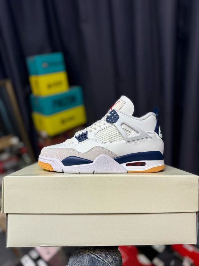 Nike Air Jordan 4 Retro 'Navy'