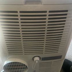 LG Portable Air Conditioner 