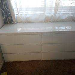 Dresser White Glossy 