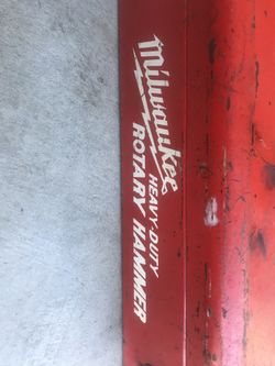 Milwaukee heavy duty rotary hammer drill