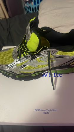 Off White Sneakers ( Be Right Back )