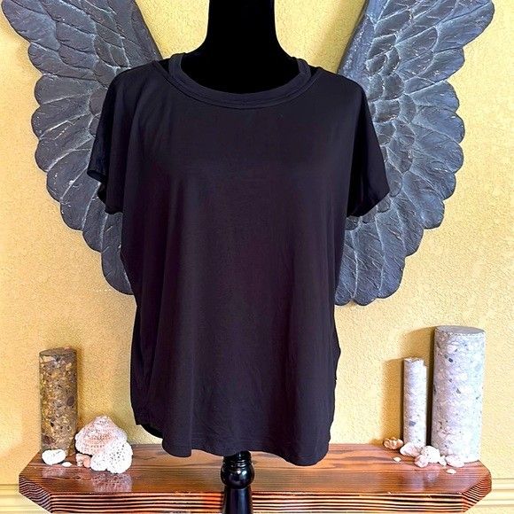 Calvin Klein Tee Shirt