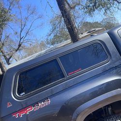 Leer camper shell for Toyota Tacoma