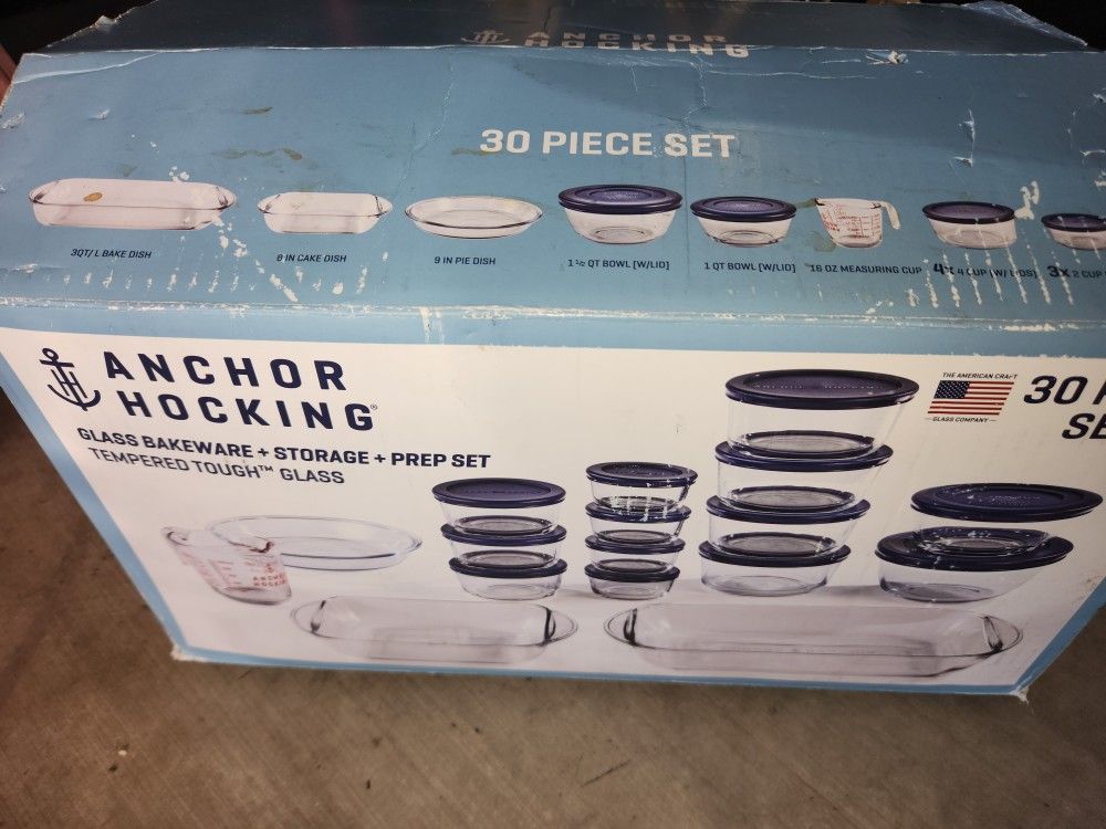 Anchor Hocking Glassware w/ lids